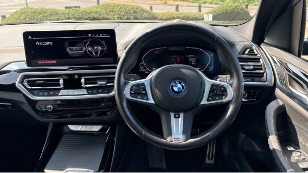 BMW iX3 80Kwh M Sport MD73XGM Black #5