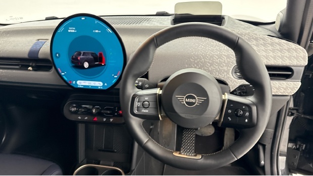 Mini Hatch 1.5C Exclusive Steptronic Euro 6 YK75ATG Black #5