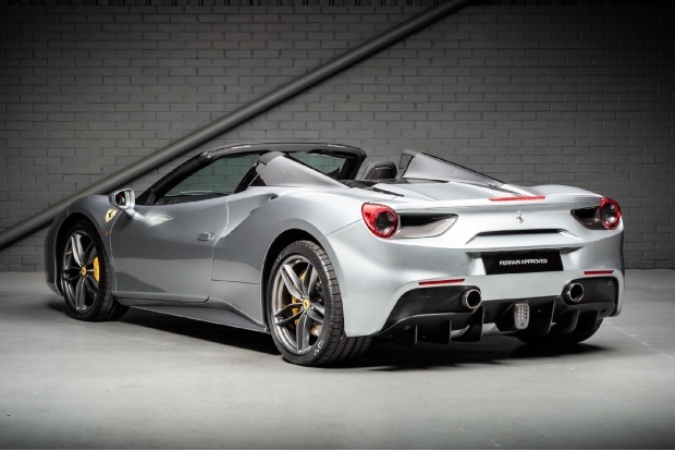 Ferrari 488 2dr Auto #10