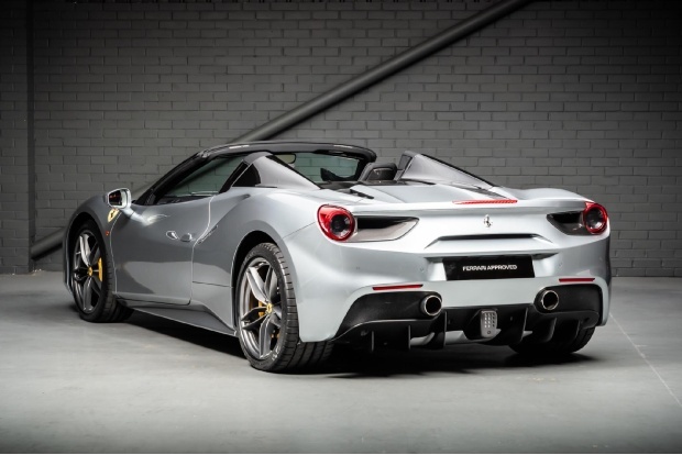 Ferrari 488 2dr Auto #9