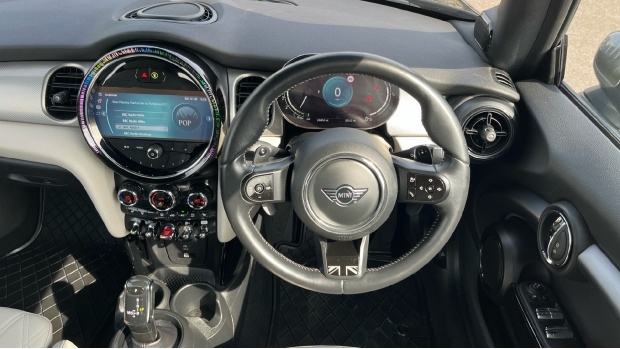 Mini Convertible Cooper S Exclusive Steptronic Euro 6 FV24UNJ Black #5