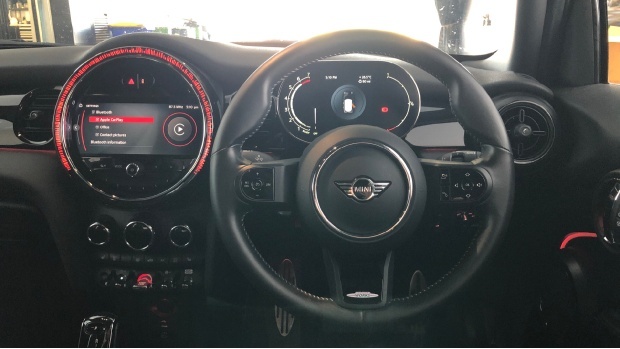 Mini Hatch Cooper Sport Steptronic Euro 6 AV73XLG Black #5