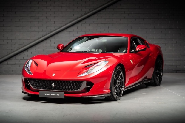 Ferrari 812 Superfast Automatic #14