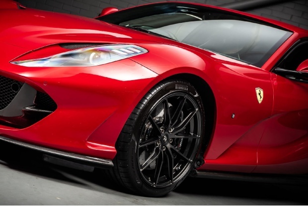 Ferrari 812 Superfast Automatic #17