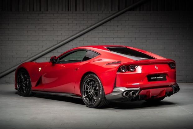 Ferrari 812 Superfast Automatic #10