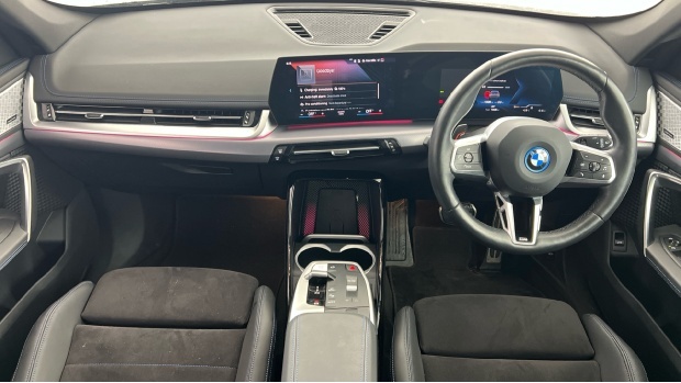 BMW iX1 30 66.5Kwh M Sport Xdrive 11Kw Charger Silver #4