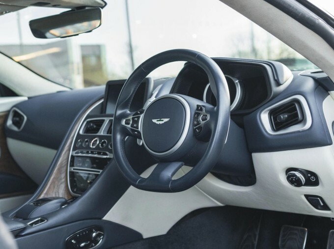Aston Martin DB11 V12 Euro 6 2-Door White #5
