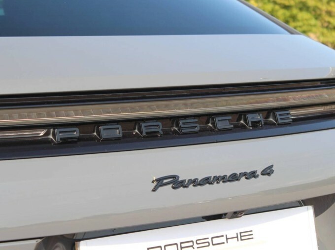 Porsche Panamera 4 E-hybrid Green #23