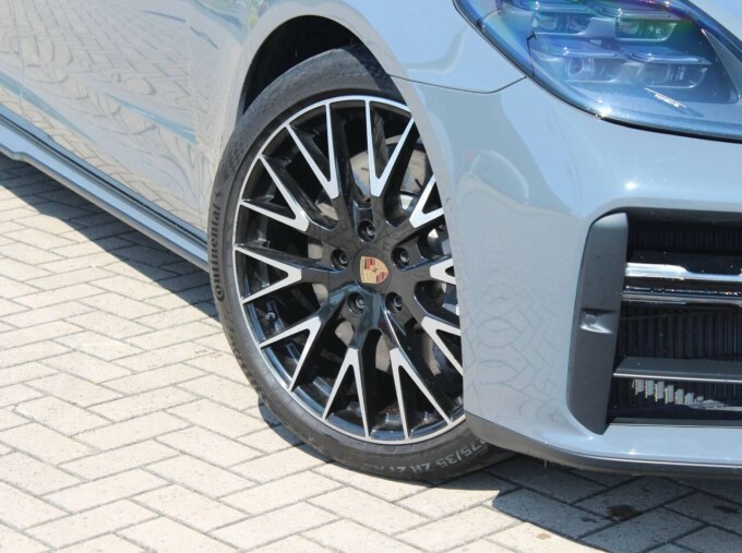 Porsche Panamera 4 E-hybrid Green #12