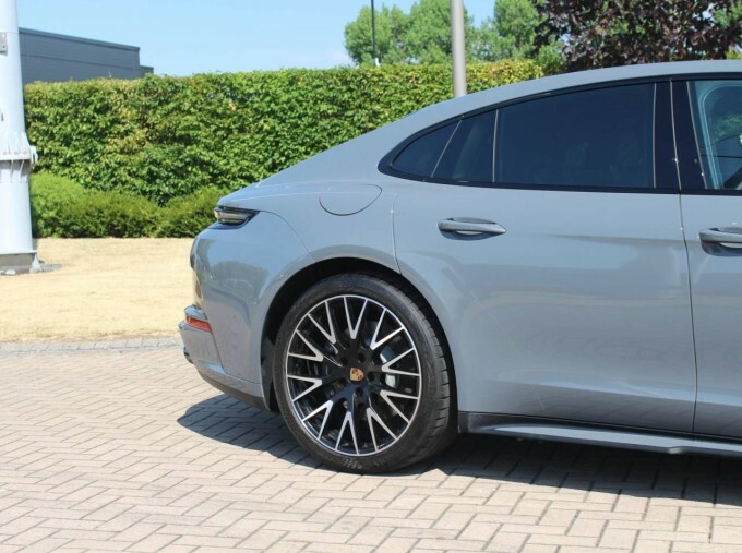Porsche Panamera 4 E-hybrid Green #21