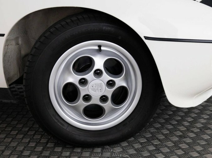 Porsche 924 2.5L S 160 Bhp Black #10
