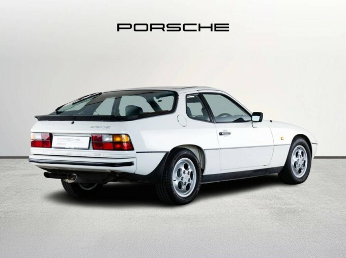 Porsche 924 2.5L S 160 Bhp Black #39