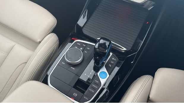 BMW iX3 M Sport Black #10