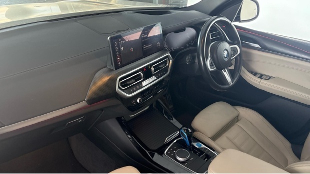 BMW iX3 M Sport Black #7