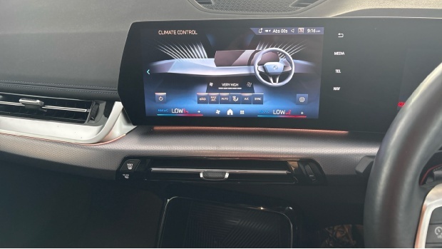 BMW iX1 0L Xdrive 30 M Green #8