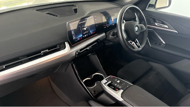 BMW iX1 0L Xdrive 30 M Green #7