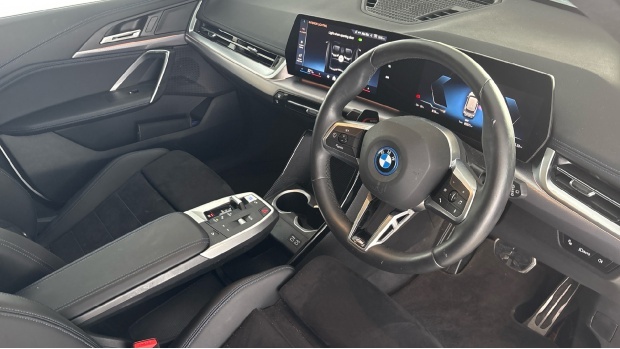 BMW iX1 30 66.5Kwh M Sport Xdrive 11Kw Charger White #6