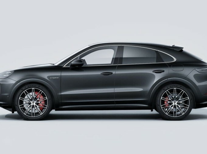Porsche Cayenne 4.0 V8 E-hybrid 25.9Kwh Turbo Tiptronicswd Euro 6 Black #2