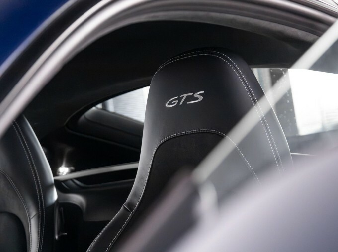 Porsche 718 Cayman Coupe Blue #81