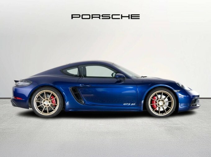 Porsche 718 Cayman Coupe Blue #39