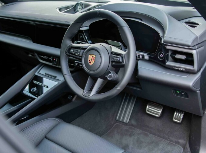 Porsche Macan 100Kwh Gts 4Wd 5-Door Black #4