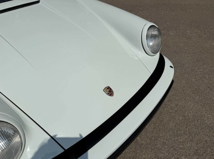 Porsche 911 Carrera 3.2 U809 Red #18