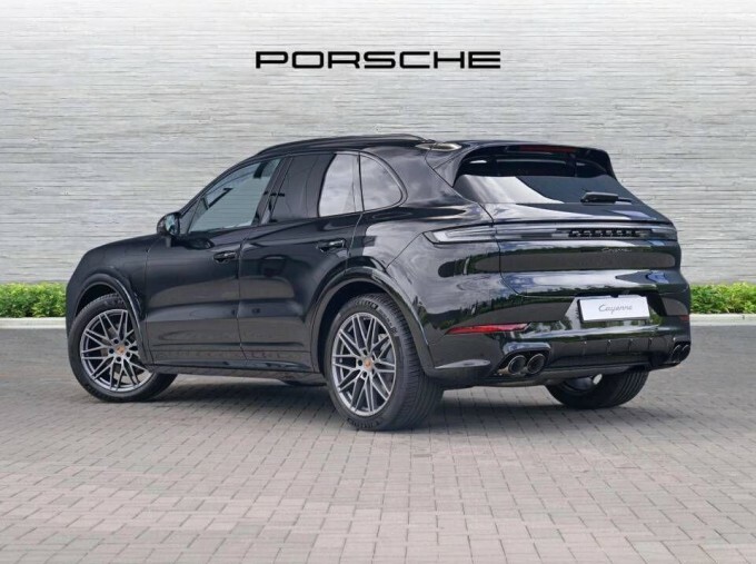 Porsche Cayenne 3.0T V6 Black Edition Tiptronics 4Wd Euro 6 5-Door Black #2