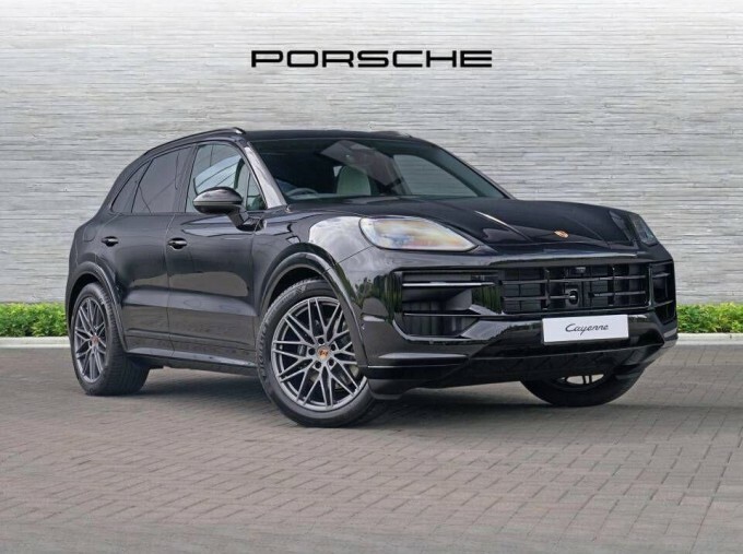 Porsche Cayenne 3.0T V6 Black Edition Tiptronics 4Wd Euro 6 5-Door Black