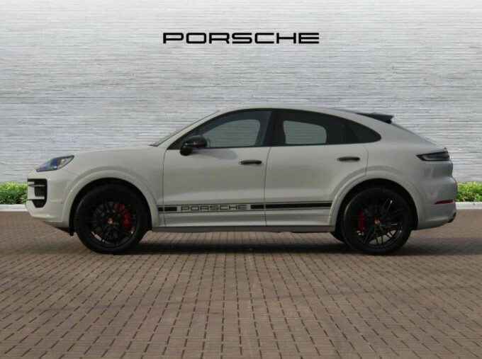 Porsche Cayenne 4.0T V8 S Tiptronicswd Euro 6 5-Door  #3