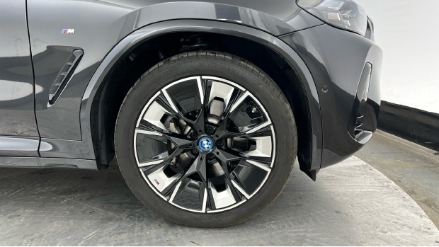 BMW iX3 80Kwh M Sport Pro 5-Door Grey #4