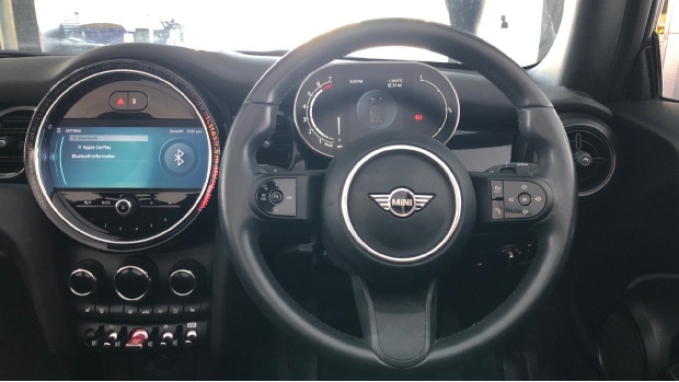 Mini Convertible Cooper Classic Steptronic Euro 6 Red #5