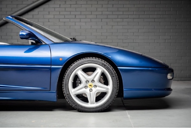 Ferrari 355 F1 Coupe Red #22