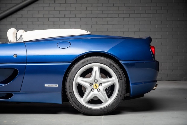 Ferrari 355 F1 Coupe Red #31