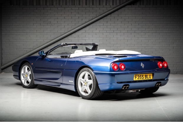 Ferrari 355 F1 Coupe Red #10