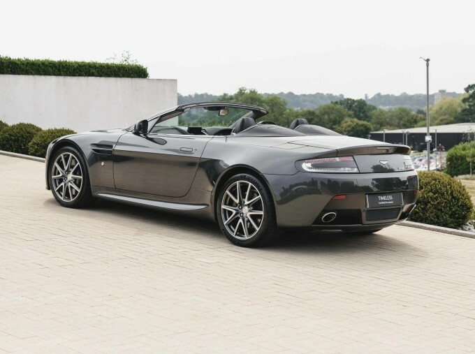 Aston Martin Vantage 2013 4.7 V8 Roadster 420 Bhp White #13