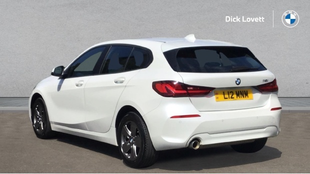 BMW 1 Series 118I Se Dct Euro 6 5-Door White #2