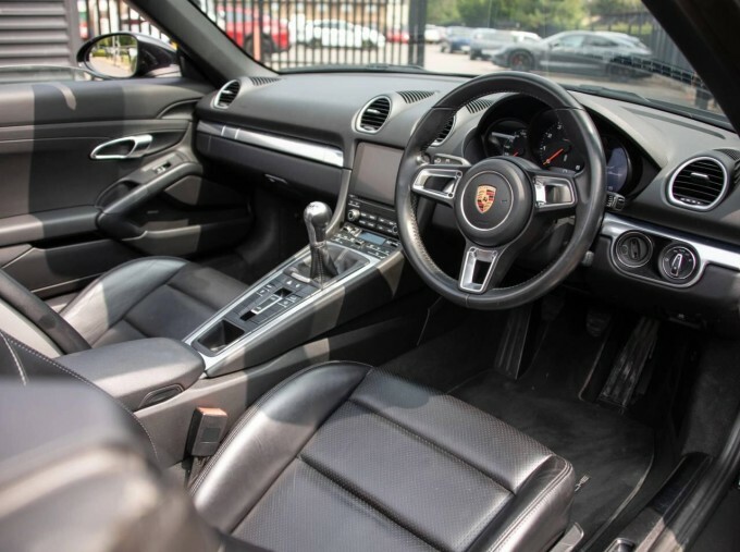 Porsche 718 Boxster 2.0T Euro 6-Door Black #4