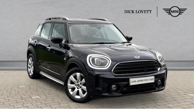 Mini Countryman Cooper Classic Euro 6 5-Door Black
