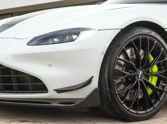 Aston Martin Vantage V8 Roadster Grey #11
