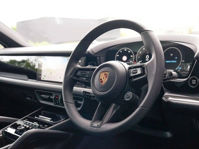 Porsche Cayenne 3.0 V6 E-hybrid 25.9Kwh S Black Edition Tiptronics Grey #4