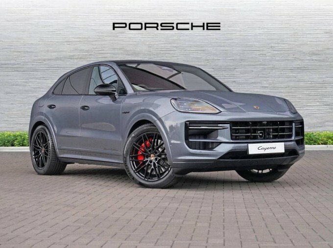 Porsche Cayenne 3.0 V6 E-hybrid 25.9Kwh S Black Edition Tiptronics Grey