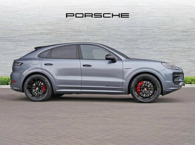 Porsche Cayenne 3.0 V6 E-hybrid 25.9Kwh S Black Edition Tiptronics Grey #3