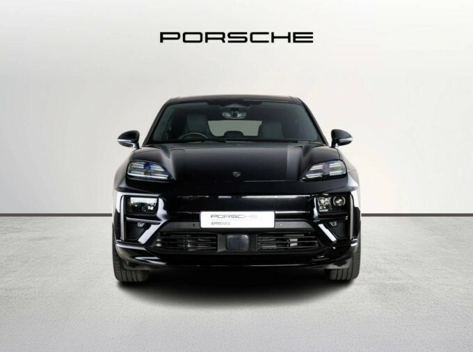 Porsche Macan 100Kwh Turbo 4Wd 5-Door Black #6