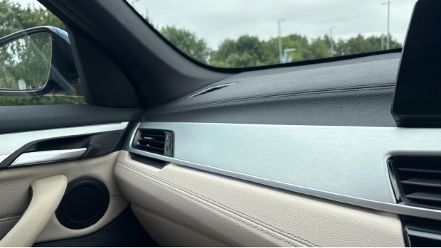 BMW X1 Sdrive 18D Xline Step White #43
