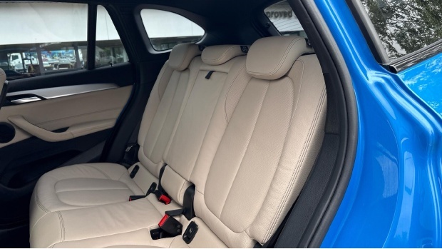 BMW X1 Sdrive 18D Xline Step White #12