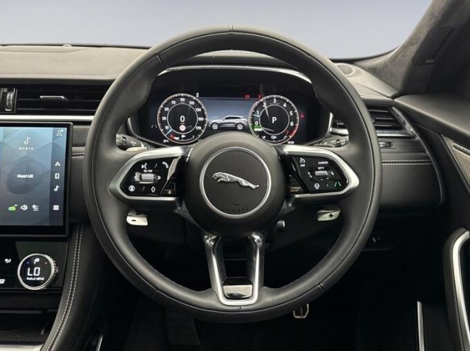 Jaguar F-Pace 2.0 D200 R-dynamic Hse Black Awd 2024 Blue #7