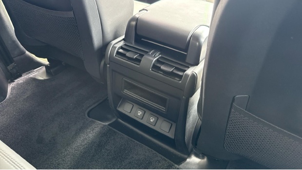 Land Rover Defender 90 S Black #18