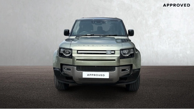 Land Rover Defender 90 S Black #7