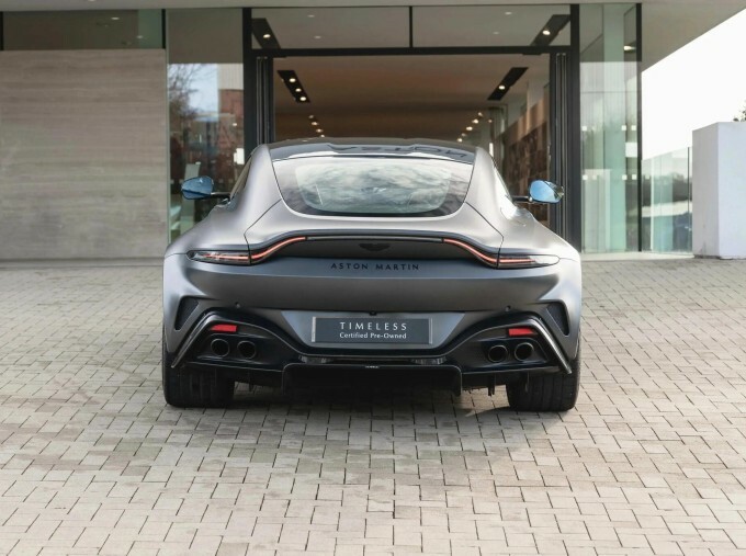 Aston Martin Vantage 4.0L V8 Coupe Black #22