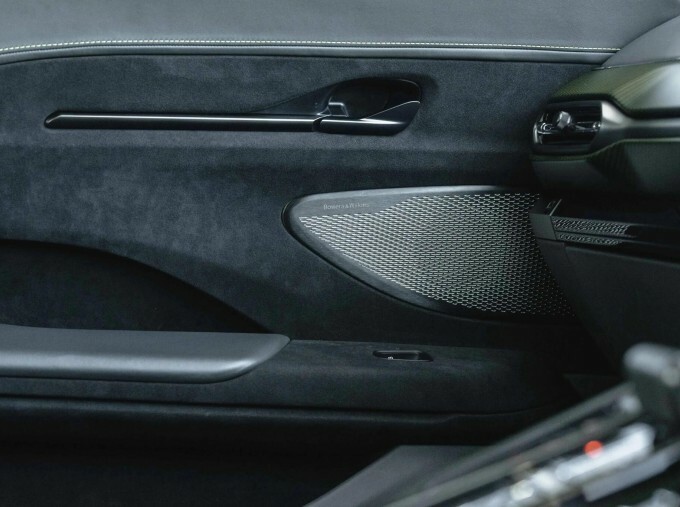 Aston Martin Vantage 4.0L V8 Coupe Black #37